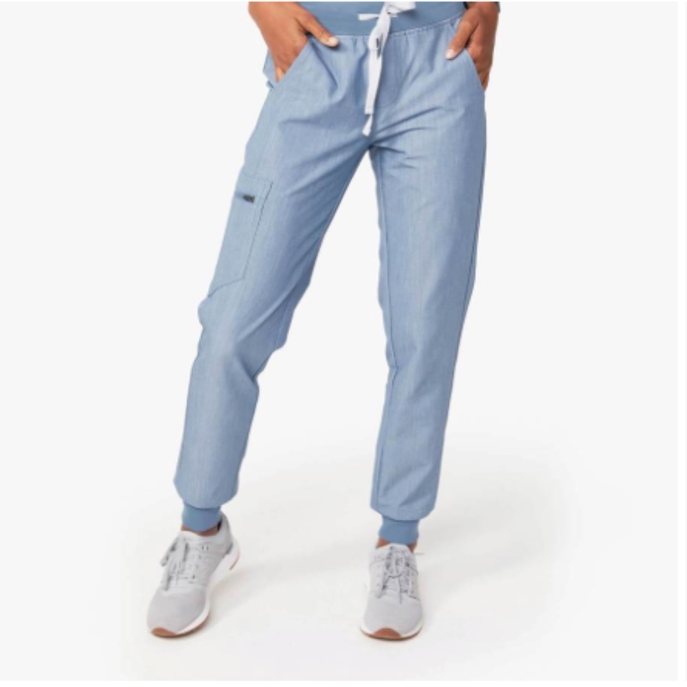 Figs Jogger Scrub Pants (NWT)